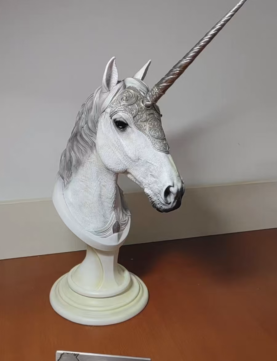 Infinity Studio The White Unicorn 1 Infinity Studio: The White Unicorn