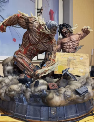 Attack on Titan Figurama Collectors Eren vs. Armored Titan