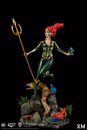 Home 46 DC XM estudio Mera Rebirth Escultura de resina