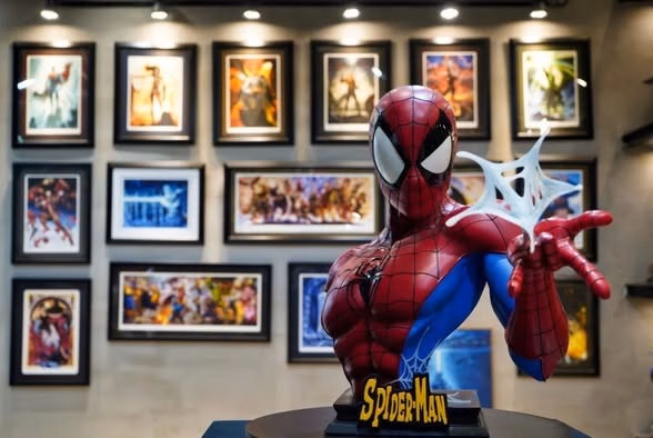 Marvel Queen Studios Comic Spider Man 2 Marvel Queen Studios Comic Spider Man - Imagen 2