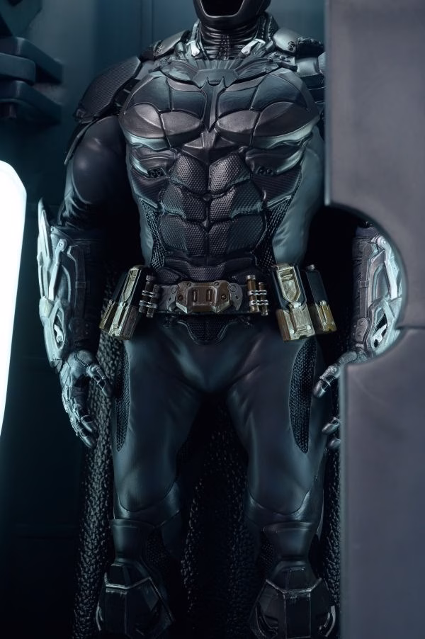 DC Tianshan Studio Batman Arkham Knight Batsuit 4 DC Tianshan Studio Batman Arkham Knight Batsuit – Image 4